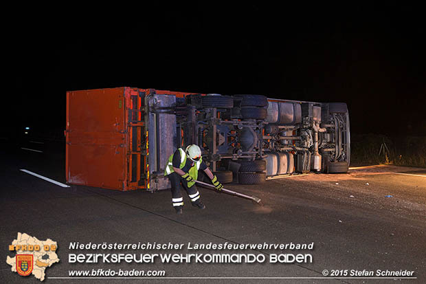 20160908 LKW Unfall A2 Traiskirchen-Guntramsdorf  Foto: © Stefan Schneider