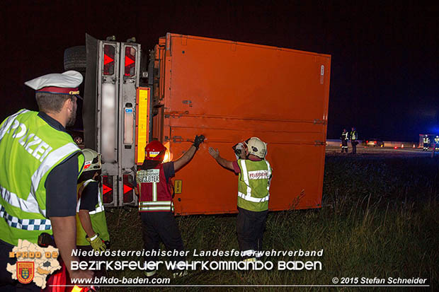 20160908 LKW Unfall A2 Traiskirchen-Guntramsdorf  Foto: © Stefan Schneider