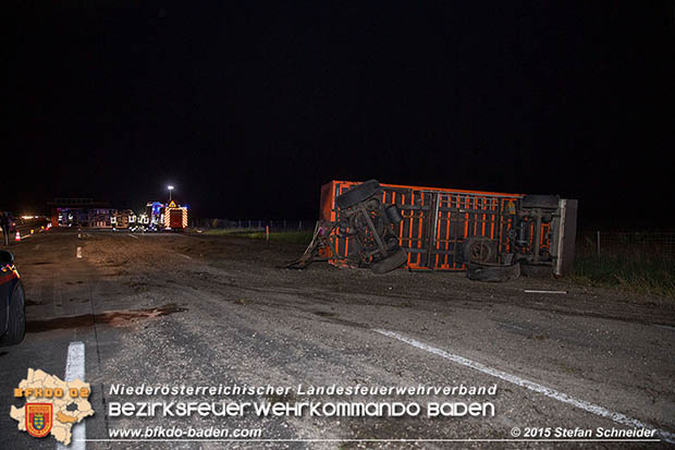 20160908 LKW Unfall A2 Traiskirchen-Guntramsdorf  Foto: © Stefan Schneider