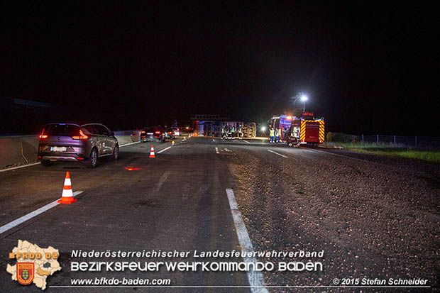 20160908 LKW Unfall A2 Traiskirchen-Guntramsdorf  Foto: © Stefan Schneider