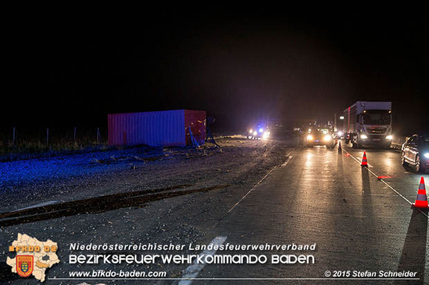 20160908 LKW Unfall A2 Traiskirchen-Guntramsdorf  Foto: © Stefan Schneider