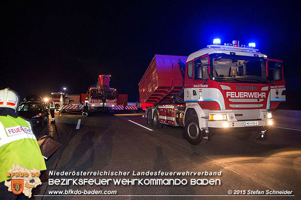 20160908 LKW Unfall A2 Traiskirchen-Guntramsdorf  Foto: © Stefan Schneider