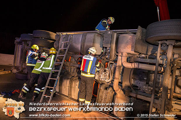 20160908 LKW Unfall A2 Traiskirchen-Guntramsdorf  Foto: © Stefan Schneider