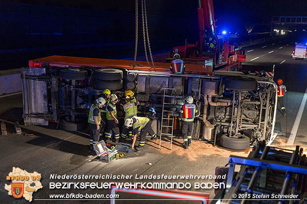 20160908 LKW Unfall A2 Traiskirchen-Guntramsdorf  Foto: © Stefan Schneider