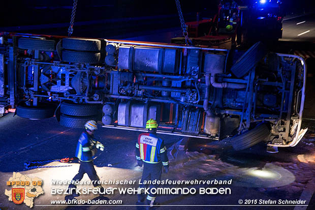 20160908 LKW Unfall A2 Traiskirchen-Guntramsdorf  Foto: © Stefan Schneider