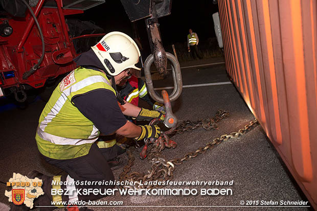 20160908 LKW Unfall A2 Traiskirchen-Guntramsdorf  Foto: © Stefan Schneider