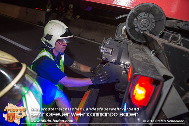 20160908 LKW Unfall A2 Traiskirchen-Guntramsdorf  Foto: © Stefan Schneider