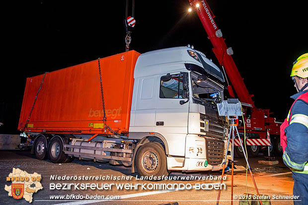 20160908 LKW Unfall A2 Traiskirchen-Guntramsdorf  Foto: © Stefan Schneider