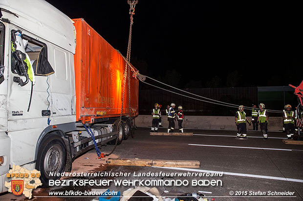 20160908 LKW Unfall A2 Traiskirchen-Guntramsdorf Foto: © Stefan Schneider