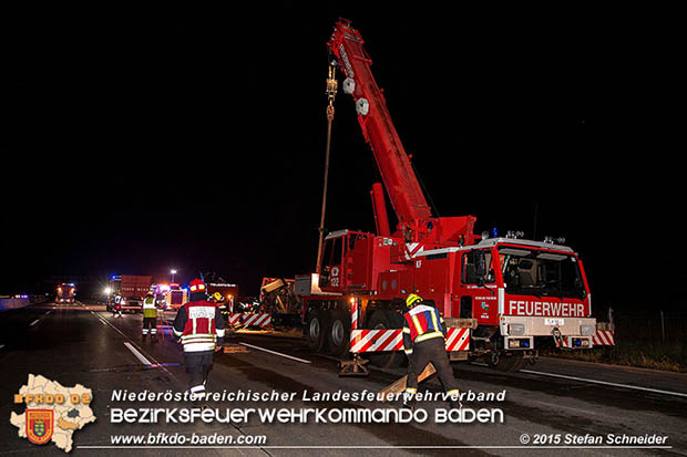 20160908 LKW Unfall A2 Traiskirchen-Guntramsdorf Foto: © Stefan Schneider