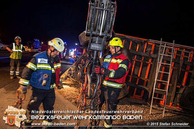 20160908 LKW Unfall A2 Traiskirchen-Guntramsdorf Foto: © Stefan Schneider