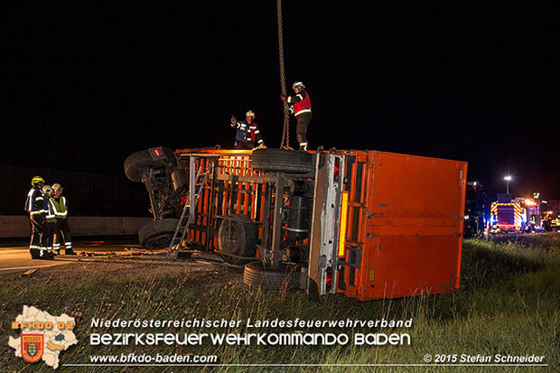 20160908 LKW Unfall A2 Traiskirchen-Guntramsdorf Foto: © Stefan Schneider