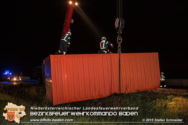 20160908 LKW Unfall A2 Traiskirchen-Guntramsdorf Foto: © Stefan Schneider