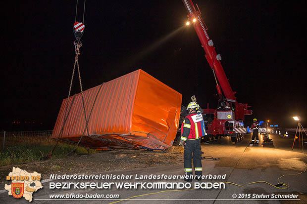 20160908 LKW Unfall A2 Traiskirchen-Guntramsdorf Foto: © Stefan Schneider