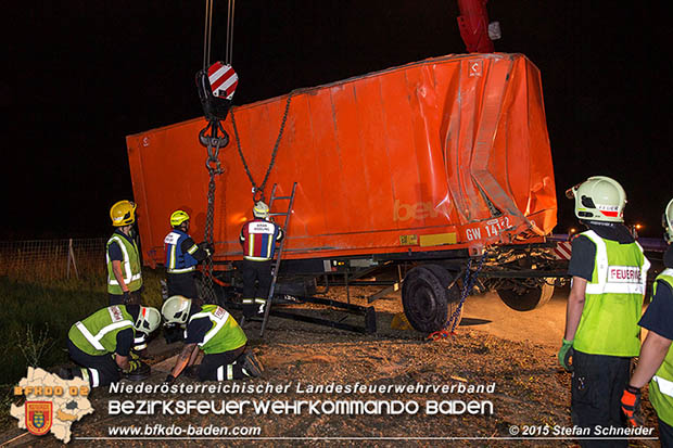 20160908 LKW Unfall A2 Traiskirchen-Guntramsdorf Foto: © Stefan Schneider