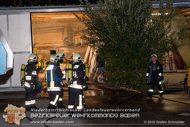 20160913 Brand bei Gewerbebetrieb in Enzesfeld  Foto: © Stefan Schneider