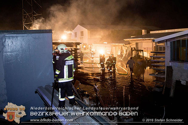 20160913 Brand bei Gewerbebetrieb in Enzesfeld  Foto: © Stefan Schneider