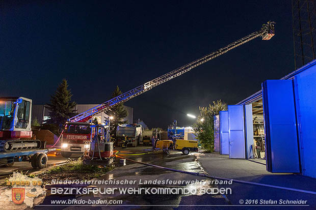 20160913 Brand bei Gewerbebetrieb in Enzesfeld  Foto: © Stefan Schneider
