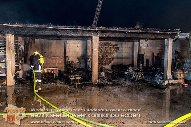 20160913 Brand bei Gewerbebetrieb in Enzesfeld  Foto: © Stefan Schneider