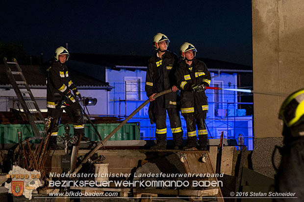 20160913 Brand bei Gewerbebetrieb in Enzesfeld  Foto: © Stefan Schneider