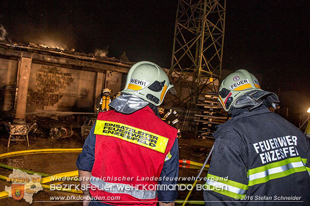 20160913 Brand bei Gewerbebetrieb in Enzesfeld  Foto: © Stefan Schneider