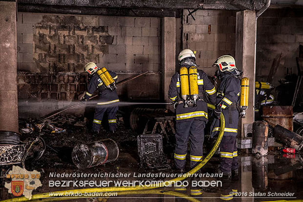 20160913 Brand bei Gewerbebetrieb in Enzesfeld  Foto: © Stefan Schneider