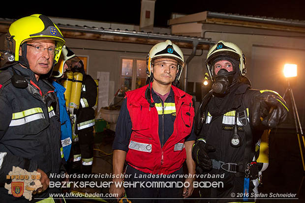 20160913 Brand bei Gewerbebetrieb in Enzesfeld  Foto: © Stefan Schneider