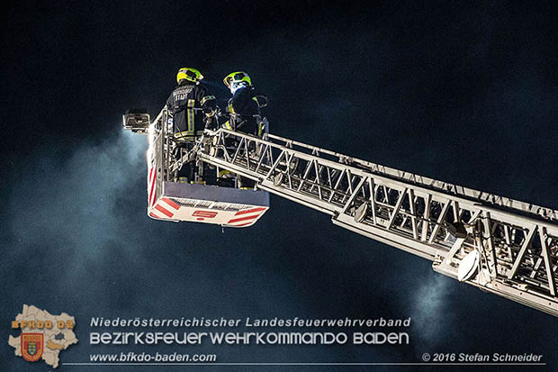 20160913 Brand bei Gewerbebetrieb in Enzesfeld  Foto: © Stefan Schneider