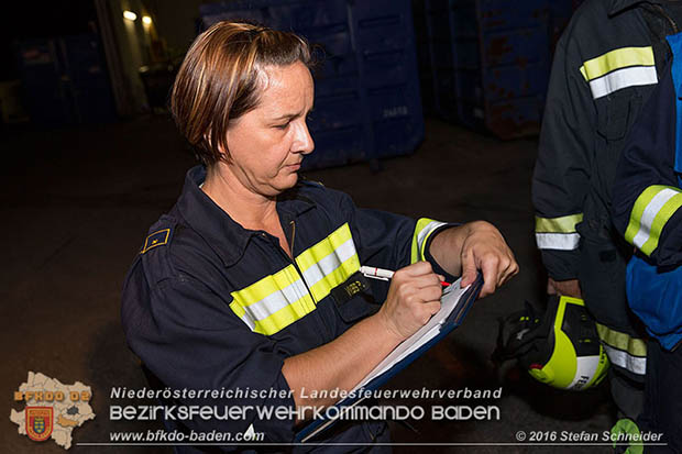 20160913 Brand bei Gewerbebetrieb in Enzesfeld  Foto: © Stefan Schneider