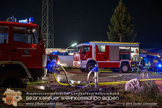 20160913 Brand bei Gewerbebetrieb in Enzesfeld  Foto: © Stefan Schneider
