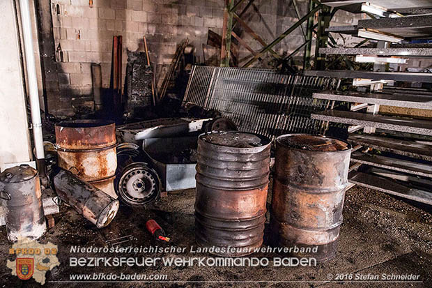20160913 Brand bei Gewerbebetrieb in Enzesfeld  Foto: © Stefan Schneider