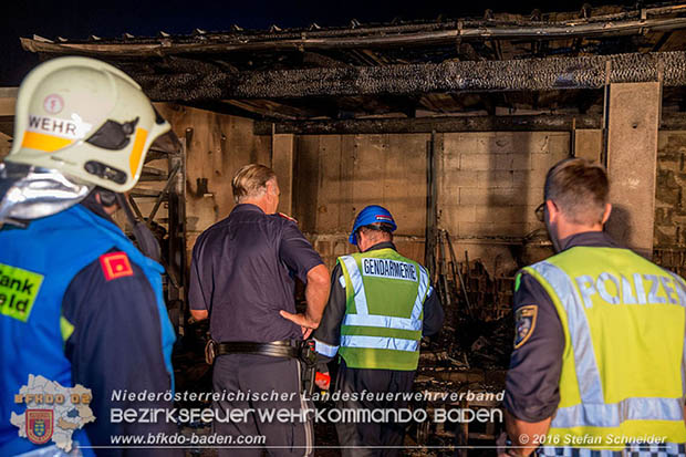 20160913 Brand bei Gewerbebetrieb in Enzesfeld  Foto: © Stefan Schneider