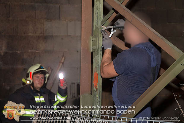 20160913 Brand bei Gewerbebetrieb in Enzesfeld  Foto: © Stefan Schneider