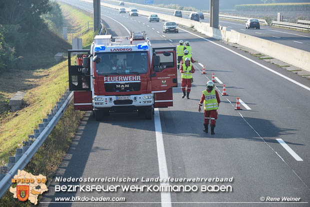 20160925 Verkehrsunfall A3 Pottendorf-Ebreichsdorf WEST RFb Wien Foto: © Rene Weiner 20160925 Verkehrsunfall A3 Pottendorf-Ebreichsdorf WEST RFb Wien Foto: © Rene Weiner