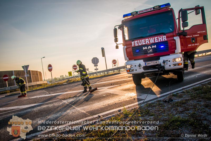 20160925 Verkehrsunfall Bad Vöslau Foto: Daniel Wirth 20160925 Verkehrsunfall Bad Vöslau Foto: Daniel Wirth