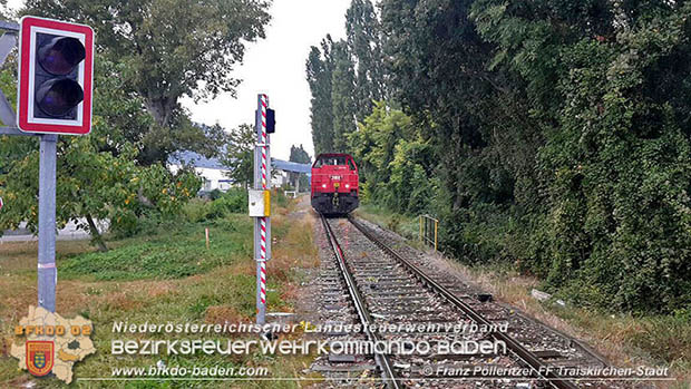 20161004 Pkw gegen Verschublok in Traiskirchen  Foto: © Franz Pölleritzer