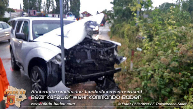 20161004 Pkw gegen Verschublok in Traiskirchen  Foto: © Franz Pölleritzer