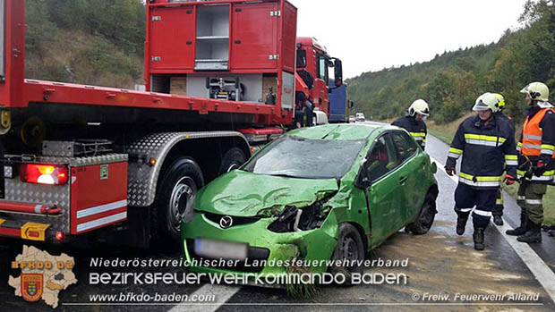 20161006 Verkehrsunfall A21 bei Alland  Foto: © Freiwillige Feuerwehr Alland
