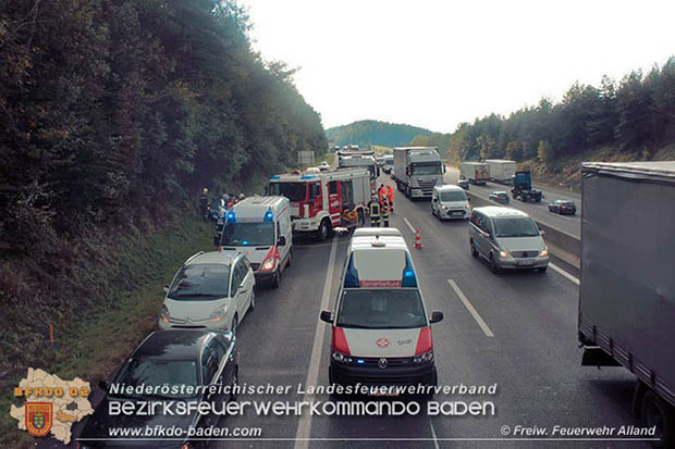 20161007 Schwerer Verkehrsunfall A21 Hochstraß-Knoten Steinhäusl  Foto: © FF Alland