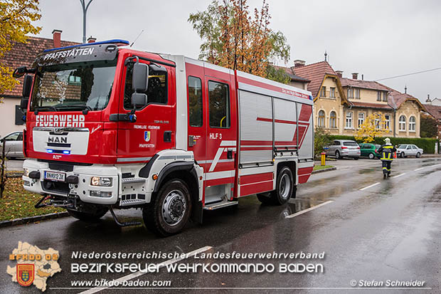 20161018 Verkehrsunfall im Ortsgebiet Pfaffstätten  Foto: © Stefan Schneider