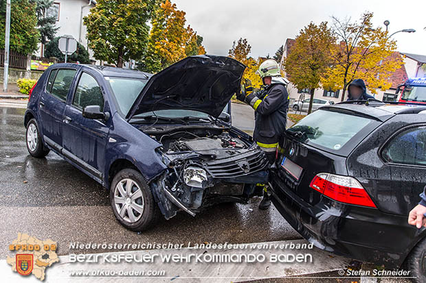 20161018 Verkehrsunfall im Ortsgebiet Pfaffstätten  Foto: © Stefan Schneider