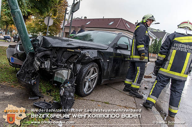 20161018 Verkehrsunfall im Ortsgebiet Pfaffstätten  Foto: © Stefan Schneider