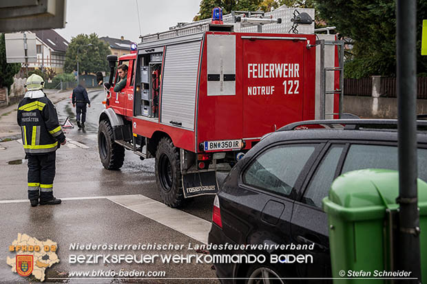20161018 Verkehrsunfall im Ortsgebiet Pfaffstätten  Foto: © Stefan Schneider