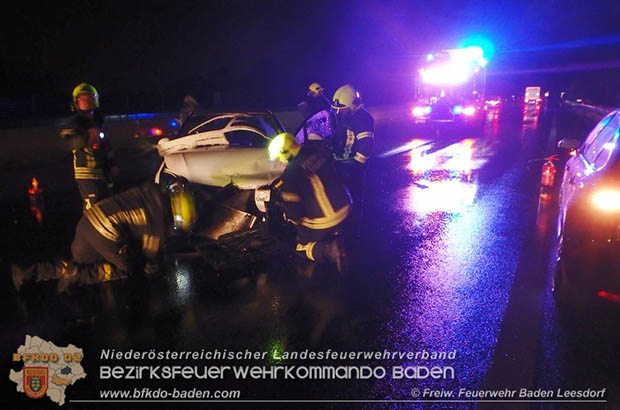 20161020 Verkehrsunfall auf der A2 Baden-Leobersdorf  Foto: © Freiwillige Feuerwehr Baden-Leesdorf