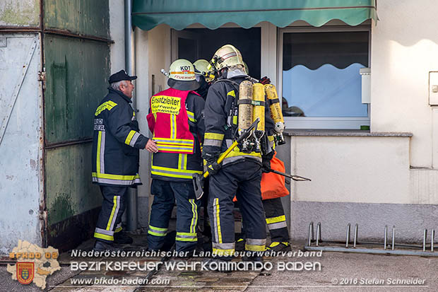 20161022 Brand in Gewerbebetrieb Foto: © Stefan Schneider 20161022 Brand in Gewerbebetrieb Foto: © Stefan Schneider