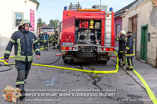 20161022 Brand in Gewerbebetrieb Foto: © Stefan Schneider 20161022 Brand in Gewerbebetrieb Foto: © Stefan Schneider