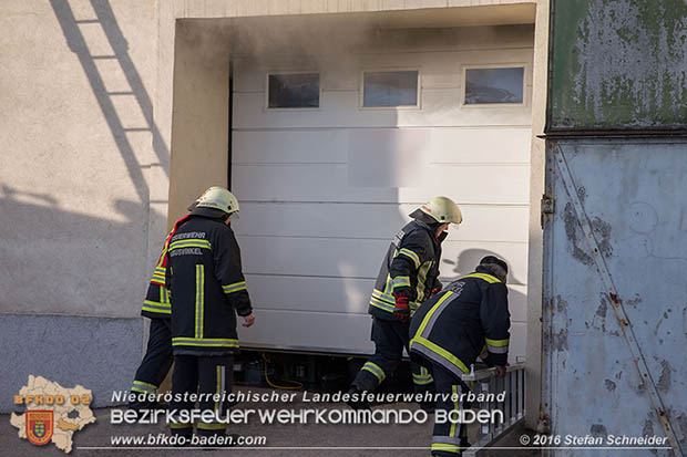 20161022 Brand in Gewerbebetrieb Foto: © Stefan Schneider 20161022 Brand in Gewerbebetrieb Foto: © Stefan Schneider