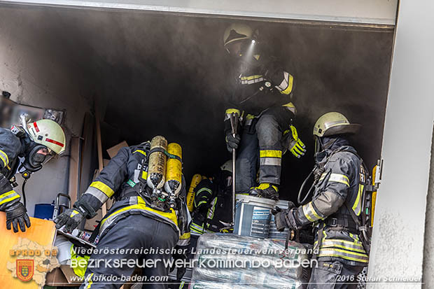20161022 Brand in Gewerbebetrieb Foto: © Stefan Schneider 20161022 Brand in Gewerbebetrieb Foto: © Stefan Schneider