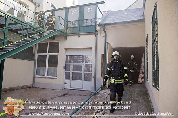 20161022 Brand in Gewerbebetrieb Foto: © Stefan Schneider 20161022 Brand in Gewerbebetrieb Foto: © Stefan Schneider