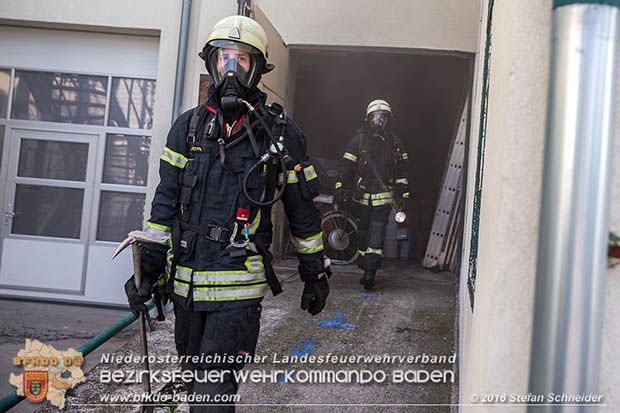 20161022 Brand in Gewerbebetrieb Foto: © Stefan Schneider 20161022 Brand in Gewerbebetrieb Foto: © Stefan Schneider